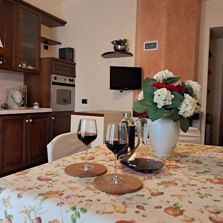 Апартаменты Roses House Порто-Сан-Джорджо Экстерьер фото